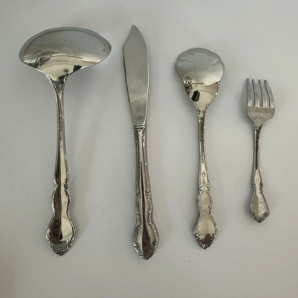 Oneida Stainless Steel Flatware Shell Spoon Butter Knife Soup Spoon Lemon Fork